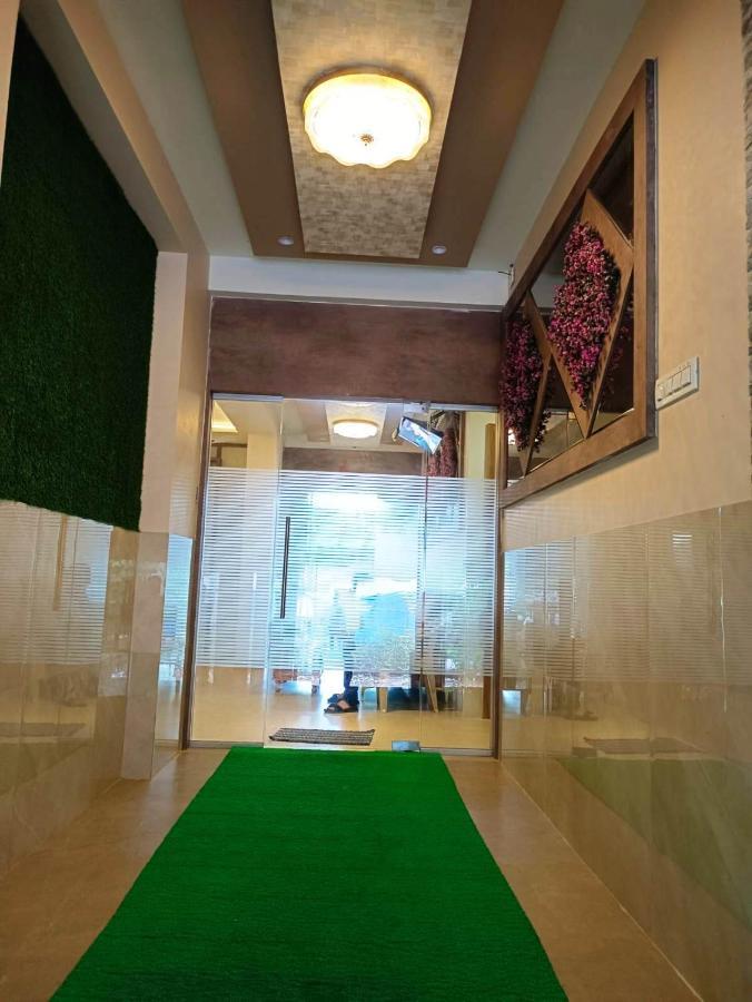 Sai Sagar Lodging & Boarding Ulhasnagar Ngoại thất bức ảnh