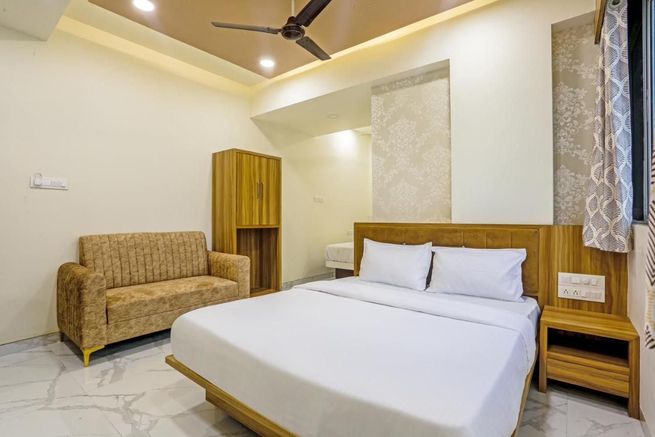 Sai Sagar Lodging & Boarding Ulhasnagar Ngoại thất bức ảnh