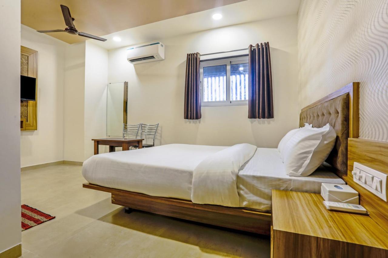 Sai Sagar Lodging & Boarding Ulhasnagar Ngoại thất bức ảnh